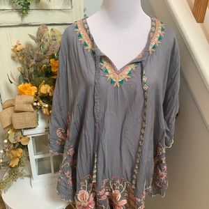 Johnny was floral embroidered top